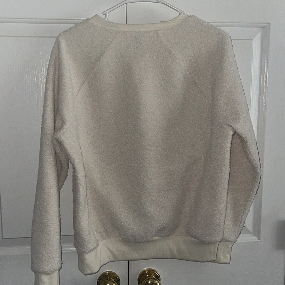 Universal thread fleece pullover - Picture 2 of 3